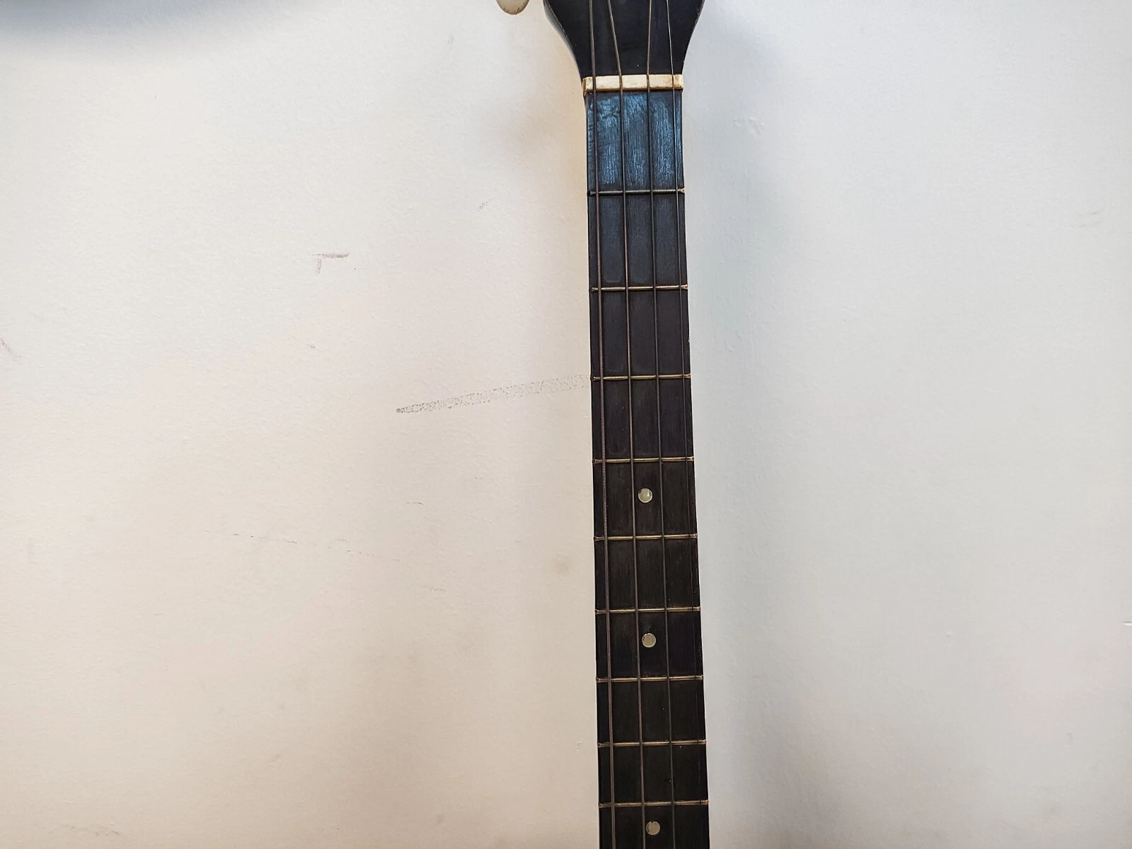 Picture 3 of 24