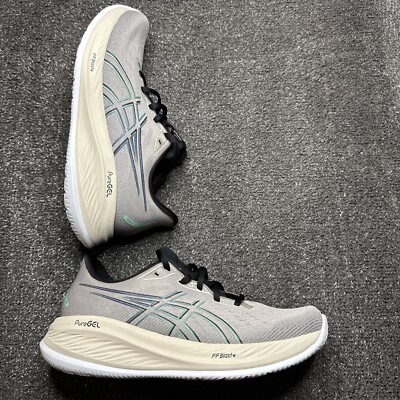 Asics Gel-Cumulus 26 Men s size 7.5 D 1011B792 Running shoes Moonrock/Dark Mint