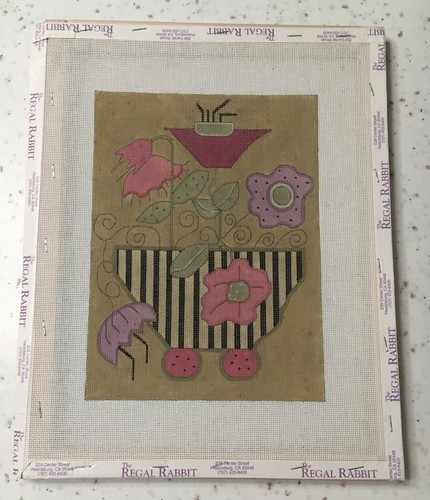 REDUCED AGAIN! VTG Floral Hand Painted Needlepoint Canvas - 18 Ct. - 第 1/2 張圖片