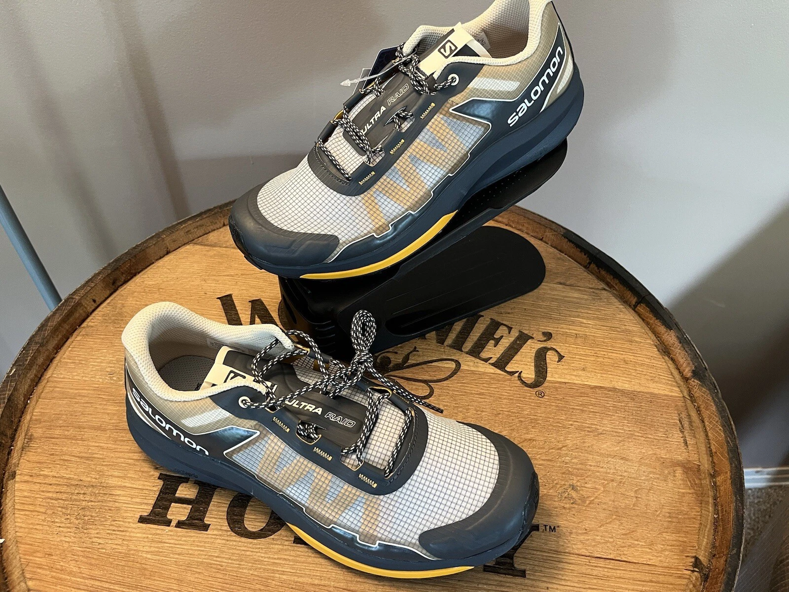 Salomon Ultra Raid Trail Shoe, Unisex, Men’s 8.5, Women’s 9.5