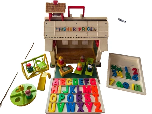 Vintage 1971 Fisher Price School House #923