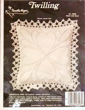 Heart & Soul Twilling pillow KIT Needle Magic 6003