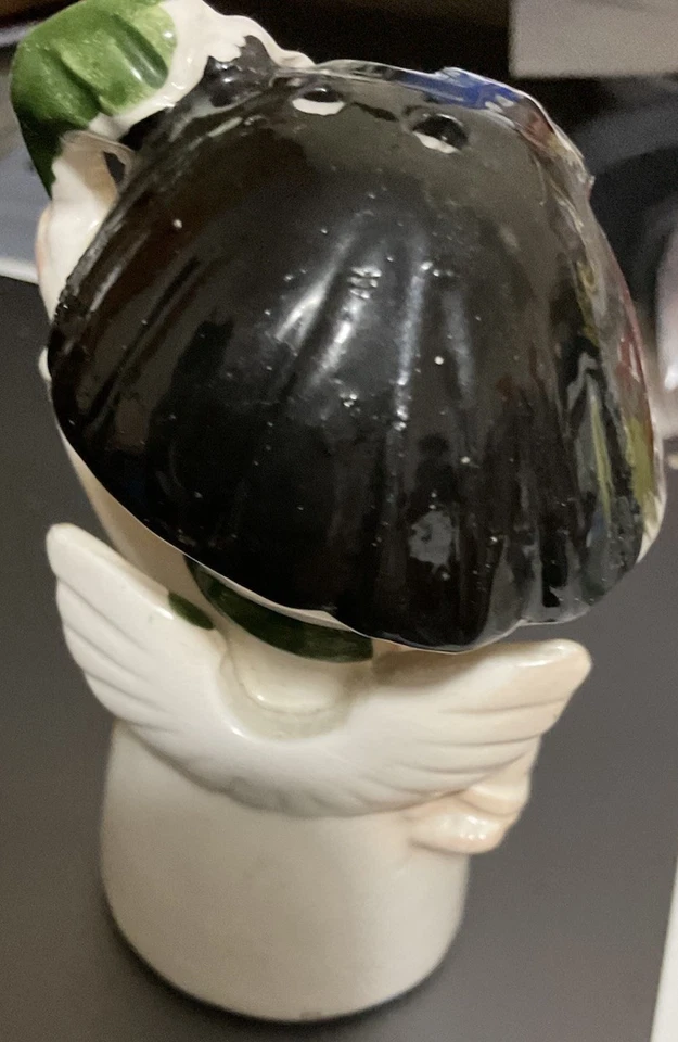 A Christmas pepper shaker and a Christmas tree with a face it is clear plastic - Image 4 of 4