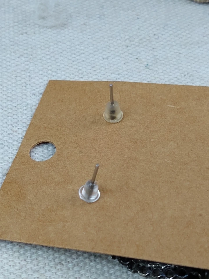 1 par de pendientes de araña de plata oscura con cuentas y cristales - 2,5" Foto 2 de 4