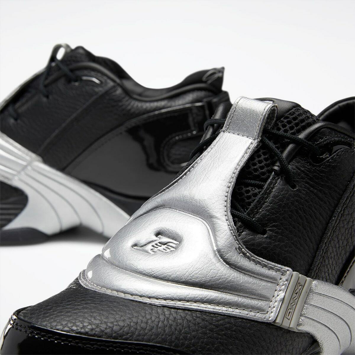 Reebok Allen Iverson Answer V 5 OG Black Silver Men 11.5 Reebok Allen Iverson Answer V 5 OG Black Silver Men 11.5