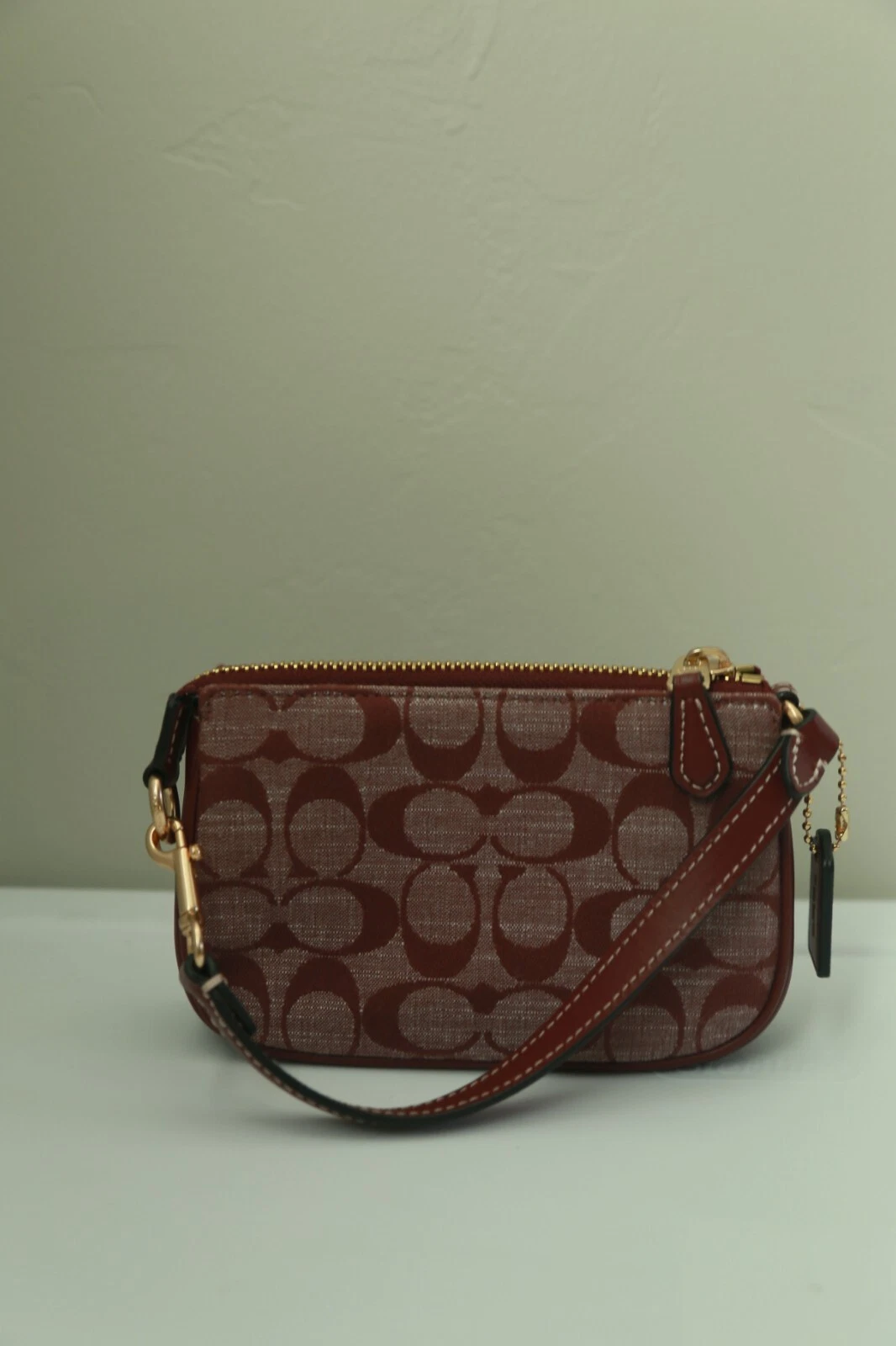 Chambray nuovo con etichette Coach CI027 Nolita 15 pollici firma