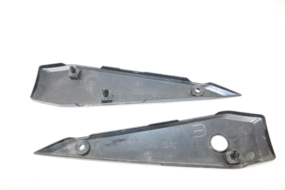 06-15 Yamaha FZ1 Fazer Frame Side Cover Panel Set - Image 4 of 4