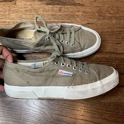 khaki superga