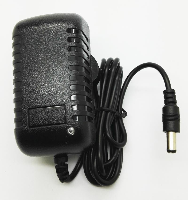 Adaptador De Fuente De Alimentación Conmutada UK 24V 0.75A 750mA 100-240V 5.5mm