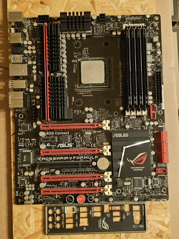 ASUS Crosshair Formula V ROG, 16 GB GSkill Viper DDR RAM und AMD FX 8350 CPU - Bild 2 von 4