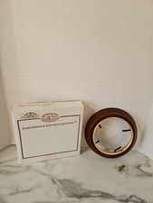 VanHygan & Smythe Round Wood Decorative Plate Frame Vintage 8 5/8"