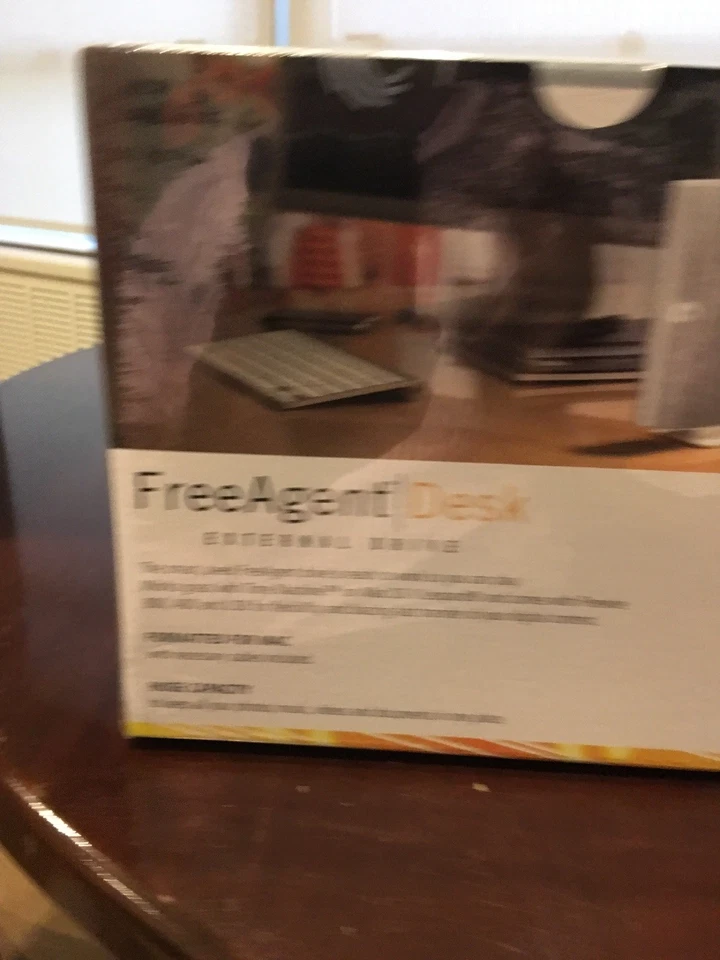 Brand NEW SEAGATE Free Agent Desk External Drive MAC 1TB USB 2.0 - Image 3 of 4