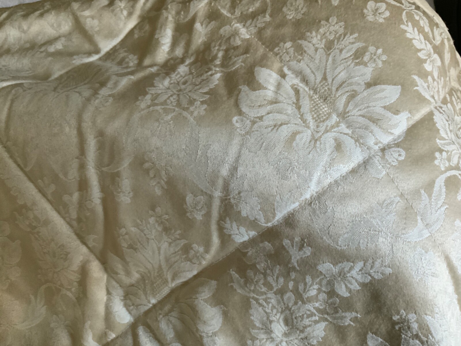 Dorma king size Bedspread WARM FILLED Throw Damask Cream eBay