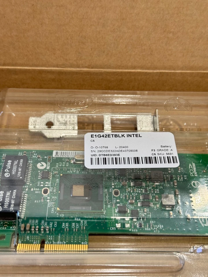 Intel Gigabit ET PCI-E X4 Dual Port Gigabit Network Card E1G42ETBLK with Yotta - Image 2 of 4