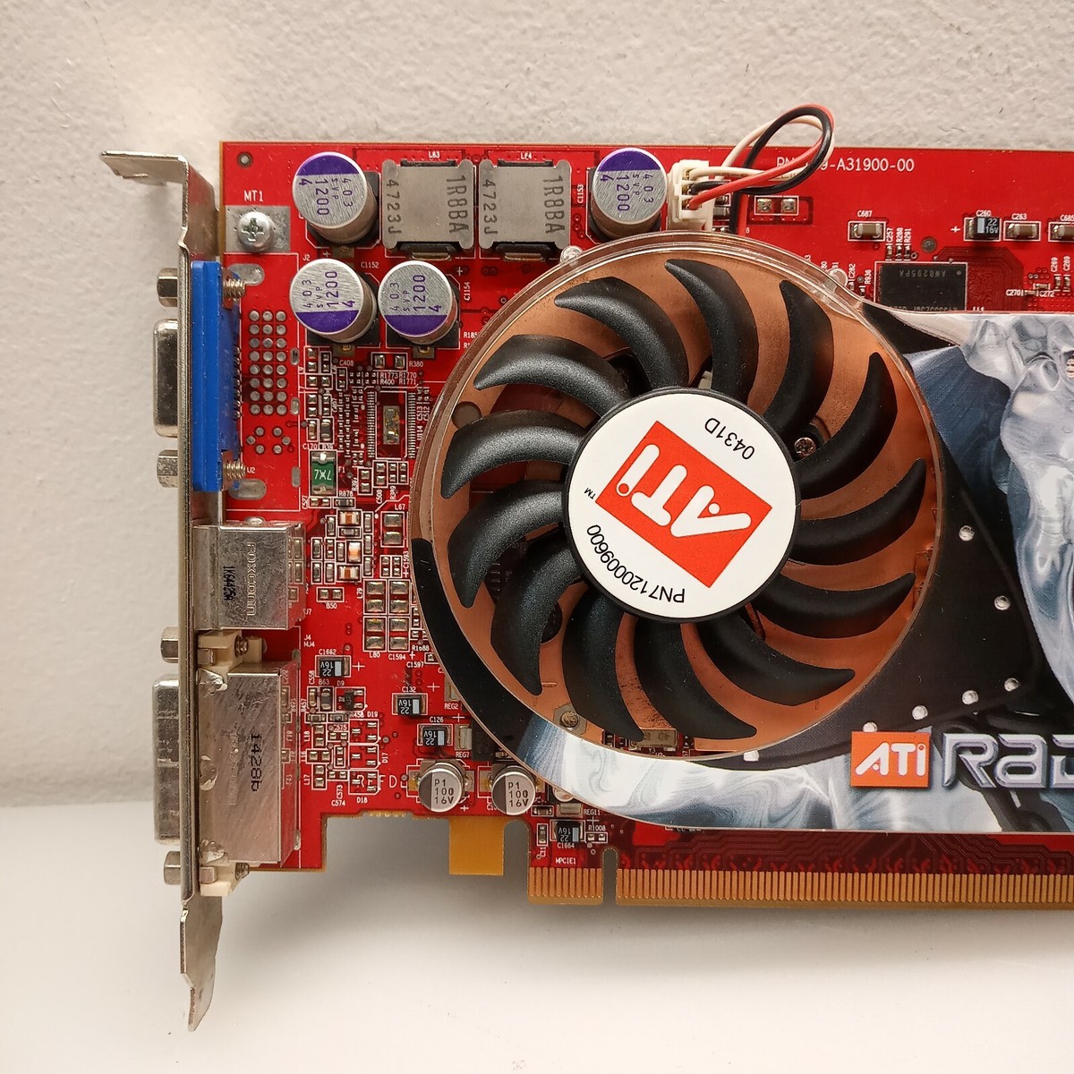 ATI TECH RADEON GAMING VIDEO GRAPHICS CARD GDDR3 X800 256MB