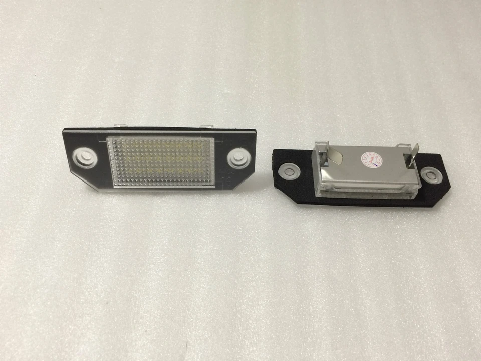 PLAFONES LED DE MATRICULA LUCES LED FORD FOCUS C-MAX 2003-2010 HOMOLOGADO E4 CE - Imagen 2 de 2