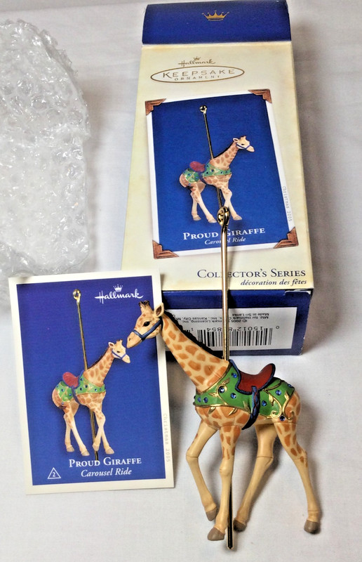 HALLMARK KEEPSAKE ORNAMENT "PROUD GIRAFFE" - 2005