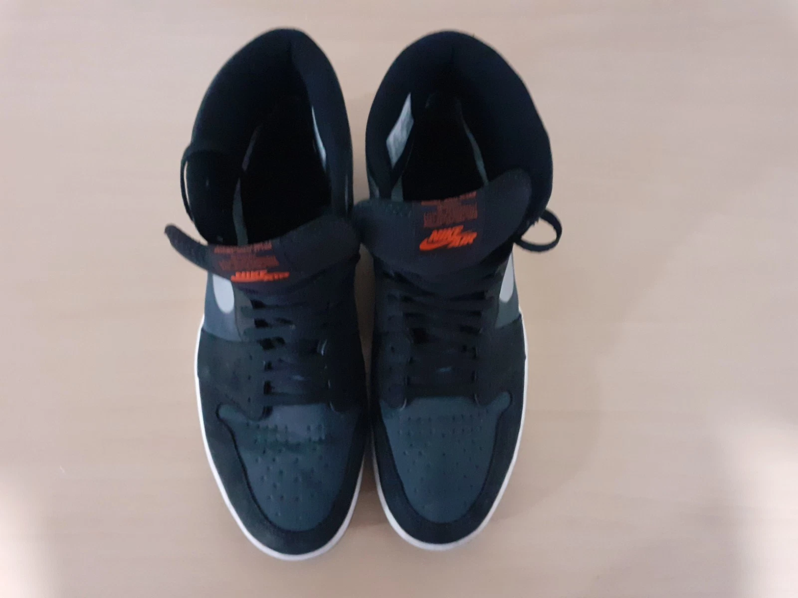 Nike Air Jordan 1 Element GORE-TEX "Particle Grey" Size 49,5
Opens in a new window or tab