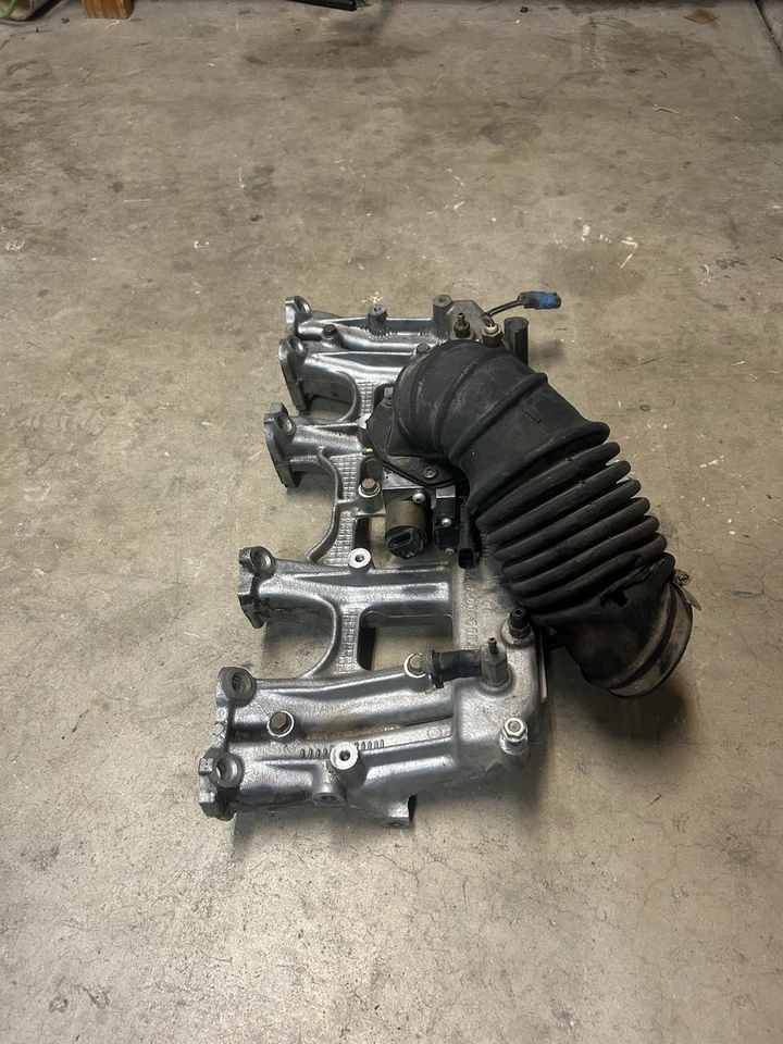 GENUINE OEM 1991 JEEP 4.0 INTAKE MANIFOLD THROTTLE BODY INTAKE BOOT GOOD - Imagem 2 de 4