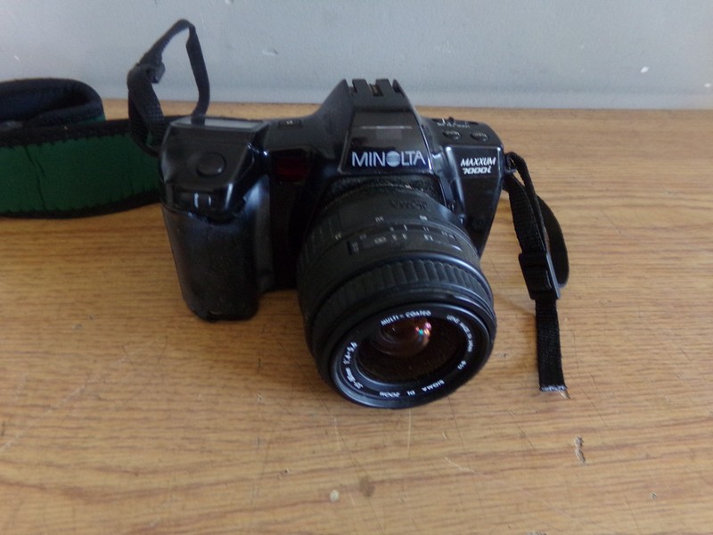 MINOLTA MAXXUM 7000I 35MM CAMERA WITH 35-80MM LENS