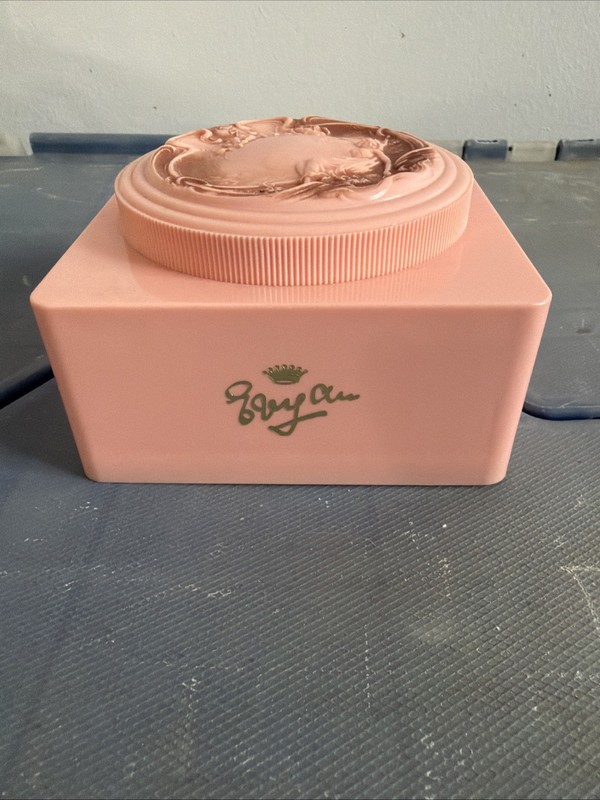 Vintage White Shoulders Bath Powder By Evyan 8 oz Pink Box With Puff And Powder
