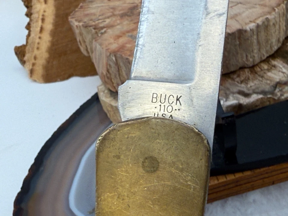 Vintage (1980-1981) Buck 110 3 Dot Knife Single Blade Classic lockback--2397.25 - Image 3 of 4