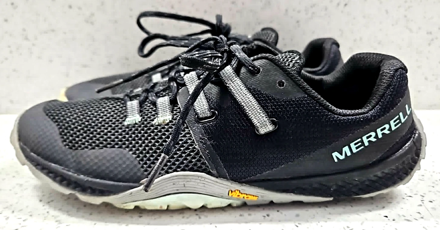 Merrell Trail Glove 6 J135384 Black Running Shoes Sneakers Women's Size 8.5