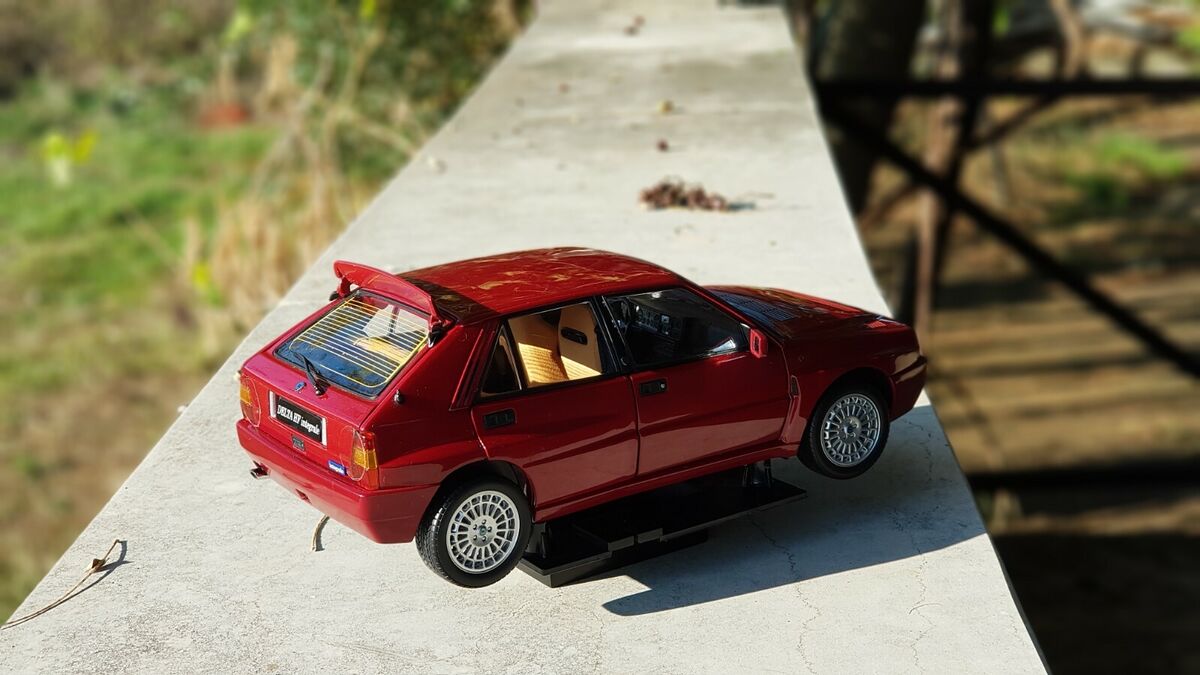 1:18 Lancia Delta HF Integrale EVOLUZIONE 2 By KYOSHO 1:18 Lancia Delta HF Integrale EVOLUZIONE 2 By KYOSHO