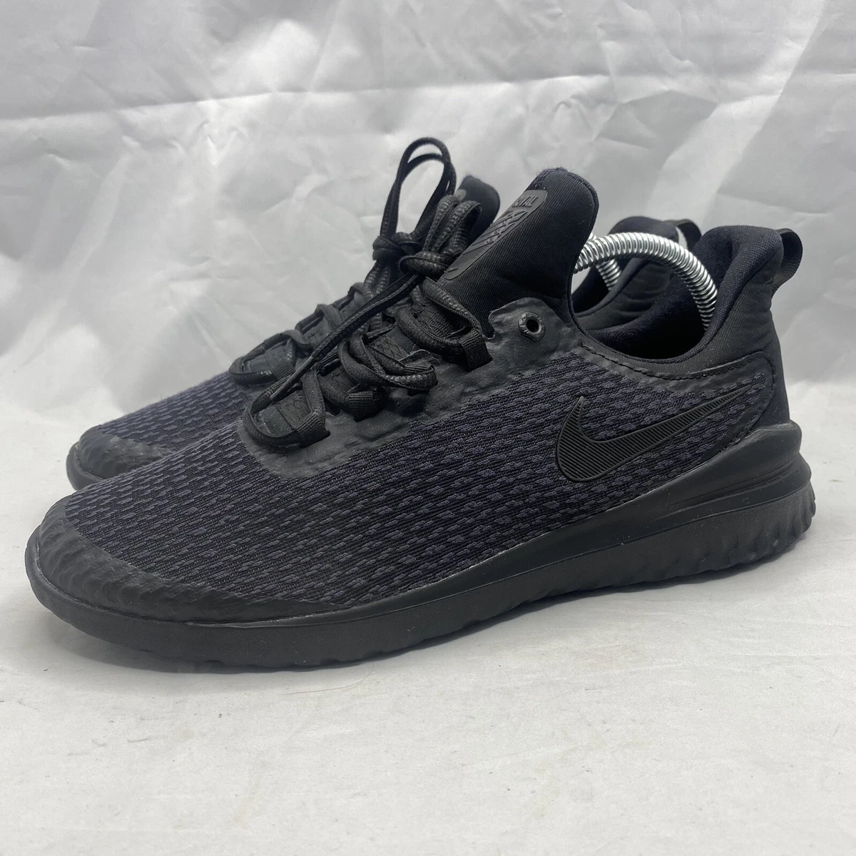 Nike renew rival shield cheap on feet