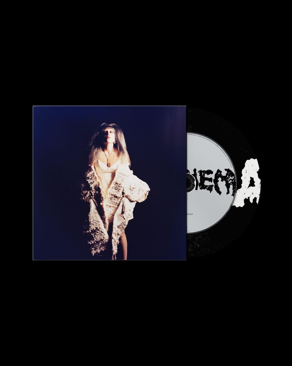 Lady Gaga Mayhem Japan Deluxe Edition CD + Photobook + Stickers