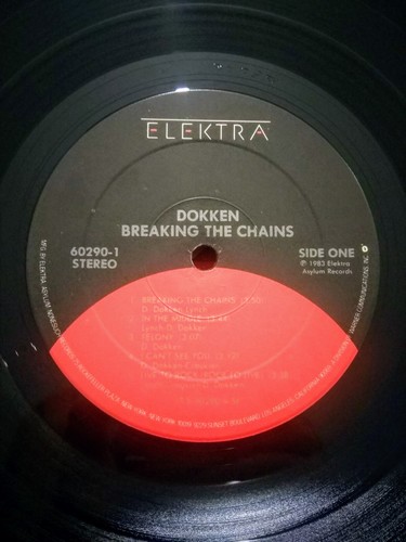 Dokken – Breaking The Chains 1983. SIGNED. LP/cover in fantastic condition - Picture 4 of 7