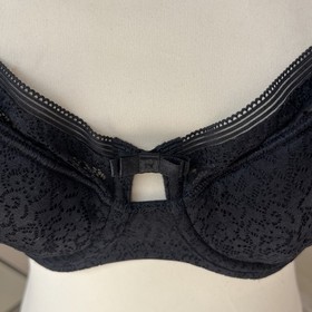 Triumph Beauty-Full Essential Underwired Bra Lingerie black  34D BNWot (b5)
