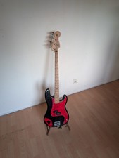 Squier by Fender Pete Wentz Precision Bass 4 String Bass Schwarz Gebraucht