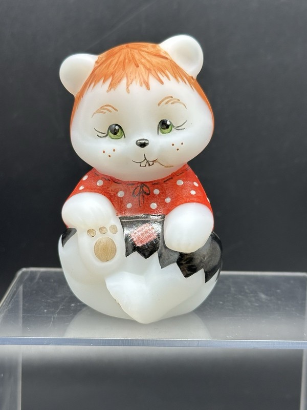 Fenton “Country Girl” Sitting Bear HP by Jim E.(Susan Bryan) 1980’s