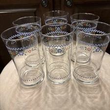 Lot 6 Vintage Needlepoint (Corelle) by Corning Corelle Tumblers 8oz 5in Tall