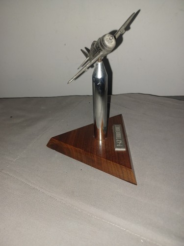 Republic P-47 Thunderbolt Wood Base Pewter Steel Artillery Shell Desktop Model  - Picture 3 of 6