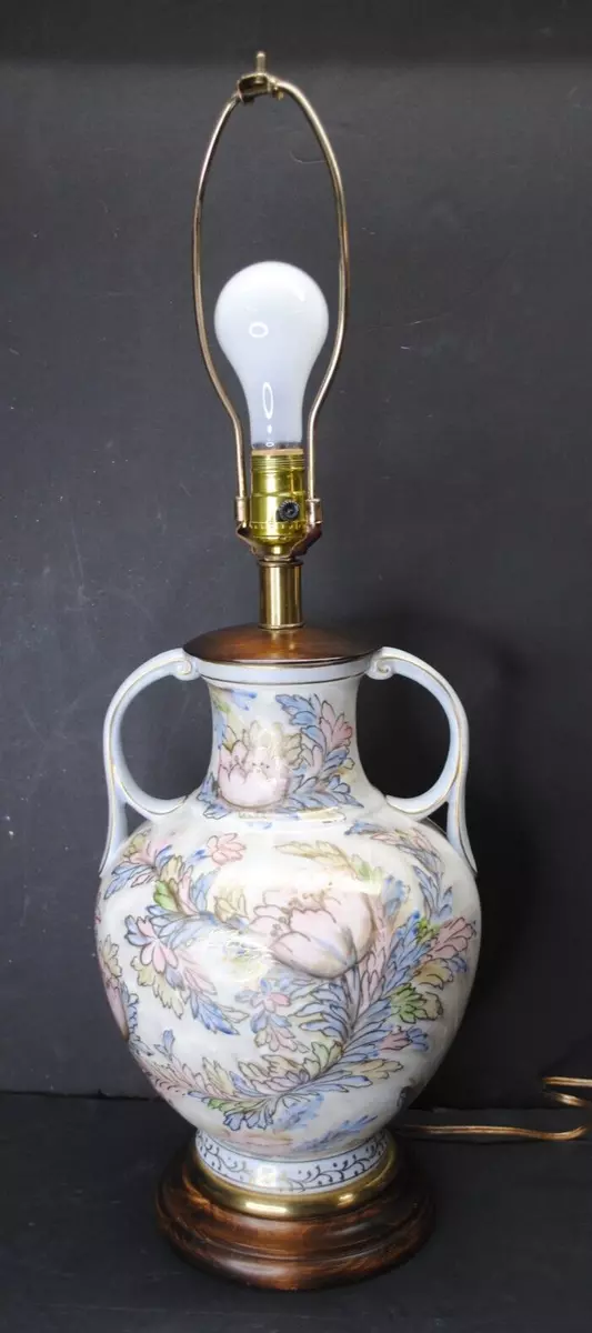 VINTAGE FREDERICK COOPER CHICAGO FLORAL DOUBLE HANDLE LAMP 3 WAY