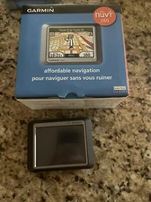 Garmin nuvi 260 Automotive Mountable GPS Bundle