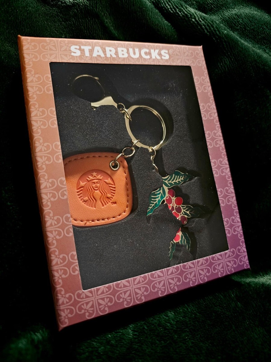 Starbucks レザーキーホルダー Starbucks Leather Embossed Keychain With Cherries Kuwait starbuck