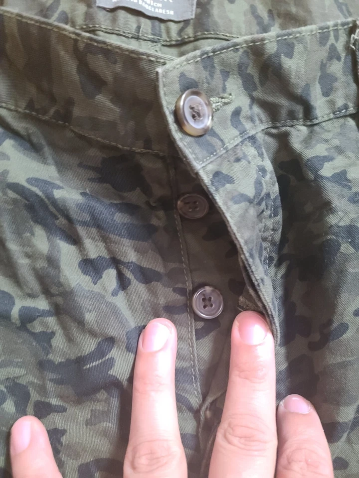 Primark Size 40 Camo Cargo Shorts Utility Relaxed Fit - Image 3 of 4