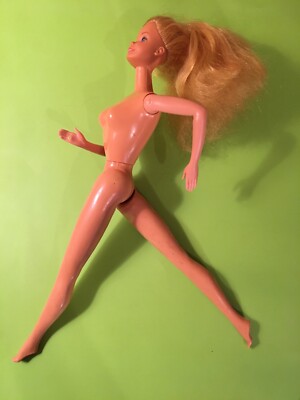 Barbie Waist Vintage Barbie Doll, Full-motion Neck Shoulders, Twist