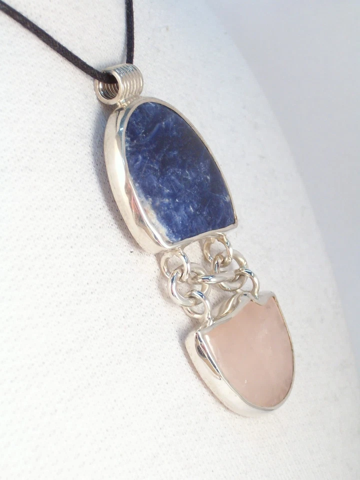 Ciondolo in ARGENTO 925 con PIETRE DURE naturali - Quarzo Rosa e Sodalite - Immagine 3 di 4
