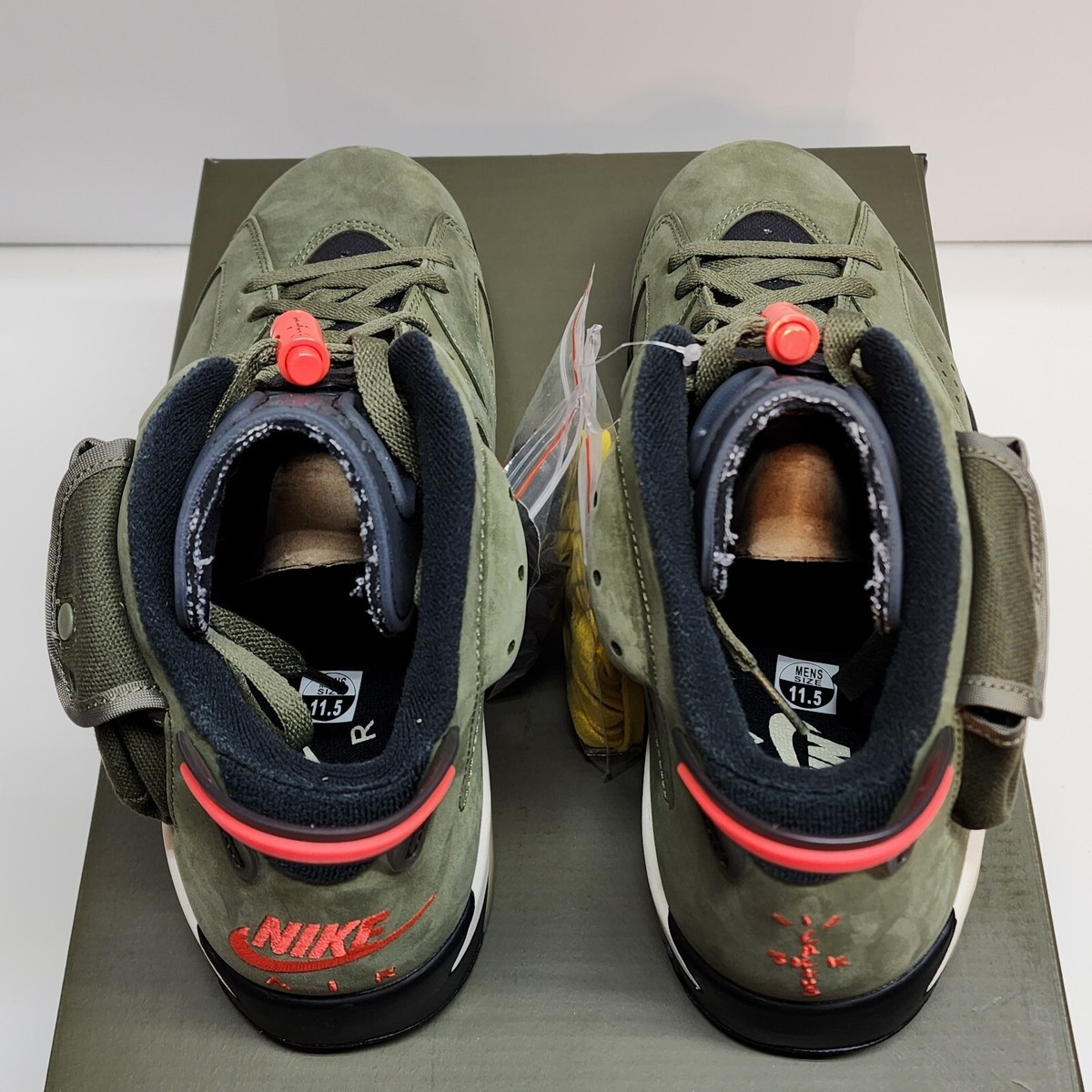 Air Jordan 6 Retro Travis Scott CN1084-200 Men's Size 11.5 Air Jordan 6 Retro Travis Scott CN1084-200 Men's Size 11.5