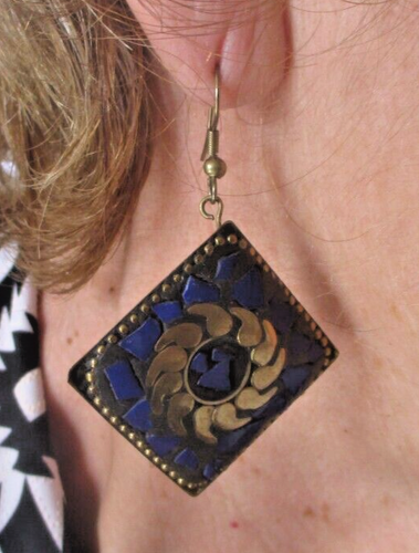 Boucles D'oreilles Vintage En émail Cloisonné Couleur Or - Grand Modèle Percé - Occasion En Très Bon état