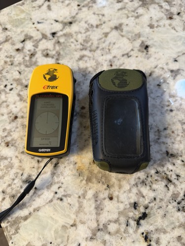 Garmin eTrex Yellow 12-Channel GPS Handheld 2.1in Grayscale w/ Case