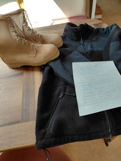 US Army Desert Boots Gore Tex Gr. 11 5 W. Fleece Jacke Schwarz.
