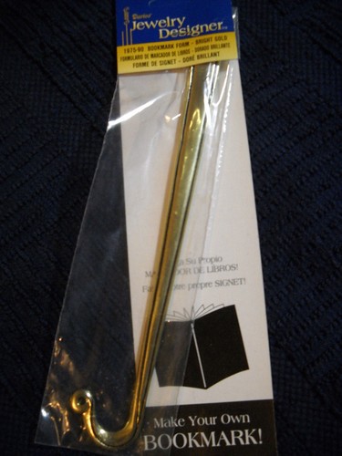 Darice Bookmark Form Bright Gold 6.5" 1975-90 New - Picture 2 of 3