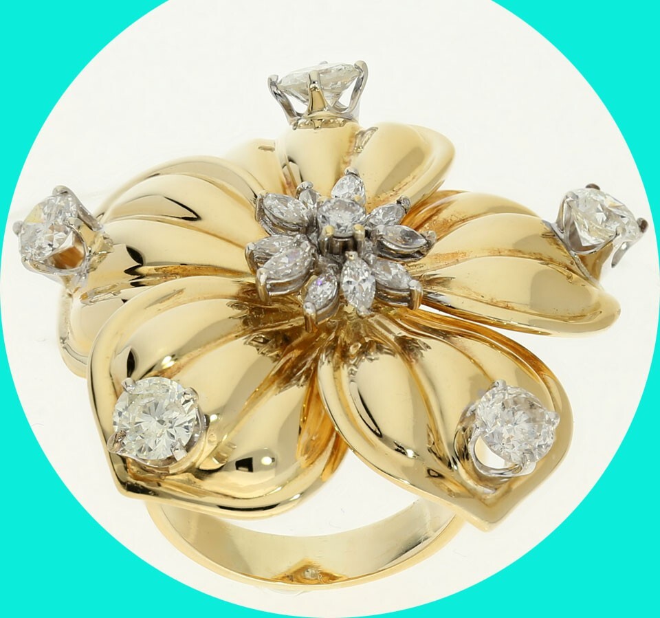Natural Diamond Large Flower Ring 18K Yellow Gold Size