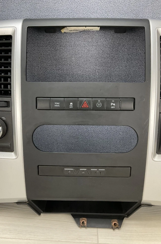 ⭐️2009-2012 Dodge Ram 1500 ободок для приборной панели радио и переключателя передач. Оригинальный производитель оборудования. Бесплатная доставка! - Изображение 4 из 4