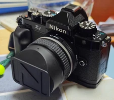 Black Resin Square Lens Hood with Cap For Nikon Z40 f2 Z40 Z40SE/ Z28 f2.8 Lens